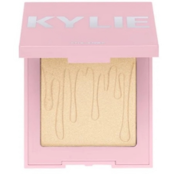 KY LIGH T. Pressed Powder - Picture 2 of 3